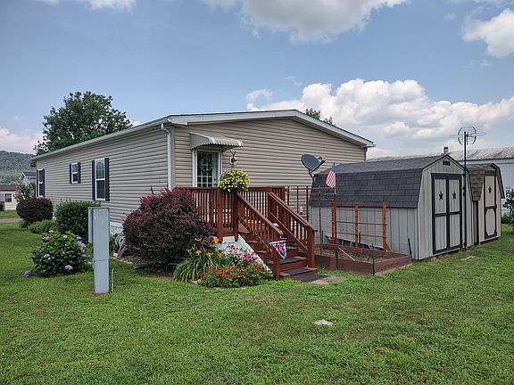 Exterior Image-3-Eagle River Brookside Village