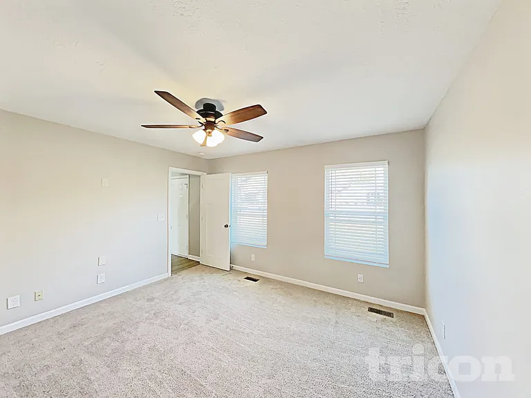 201 Stroud Dr — Photo 6