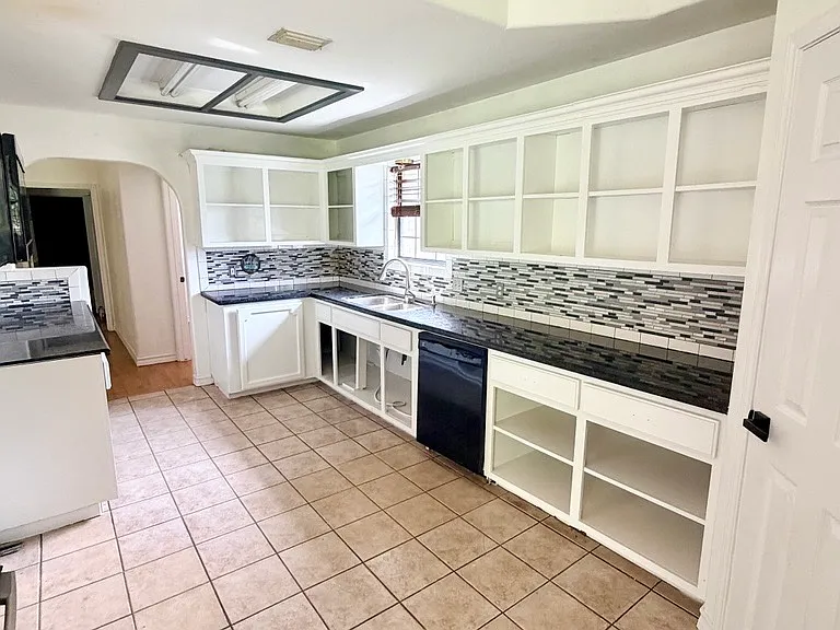 1707 Crown Pointe Blvd — Photo 4