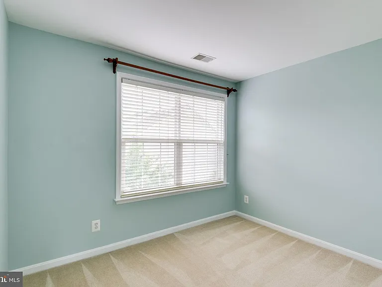 43794 Virginia Manor Ter — Photo 18