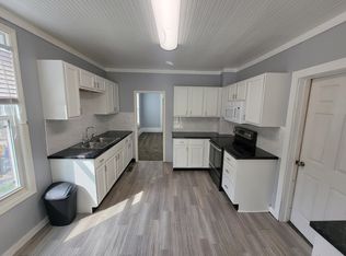 2416 Stafford St #1, Dubuque, IA 52001