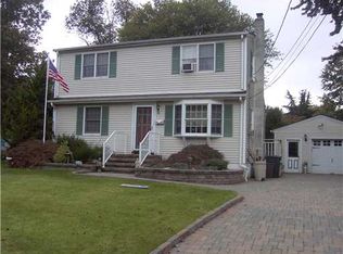 9 W Zoller Rd, East Brunswick, NJ 08816