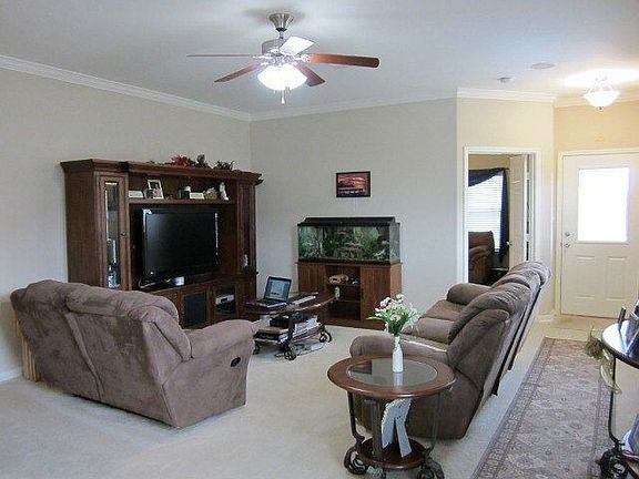 3rd image of 201 Sequoia Dr