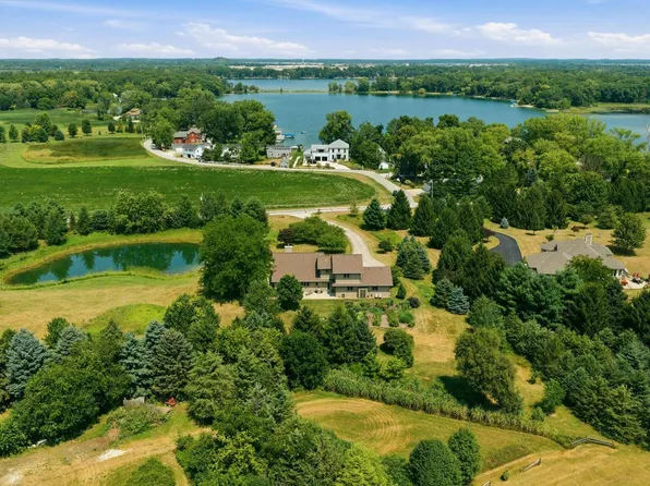 37015 Lower Lake ROAD, Oconomowoc, WI 53066