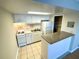 1BD/1BA Apartment off Curry Ford in Henley Park Apartments!, Orlando, FL 32812