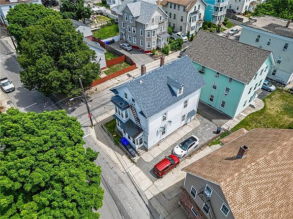 4th image of 163 Park St