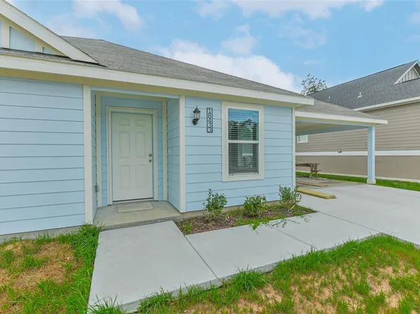 18433 Novarra Dr, Conroe, TX 77306