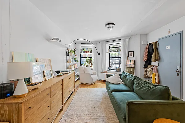 Rented by Corcoran | media 12