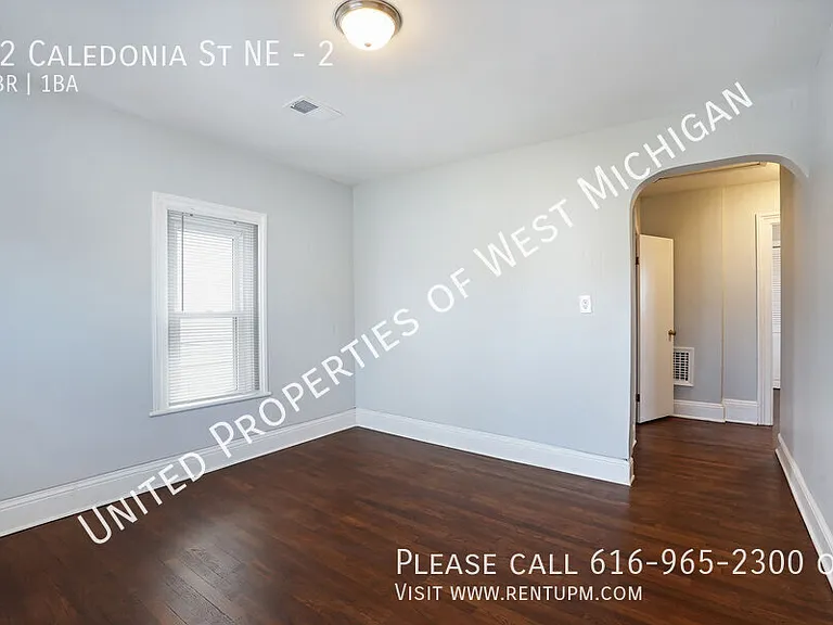 42 Caledonia St NE #2 — Photo 4