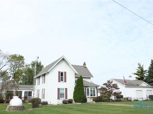 14941 Liberty Hi Rd, Bowling Green, OH 43402