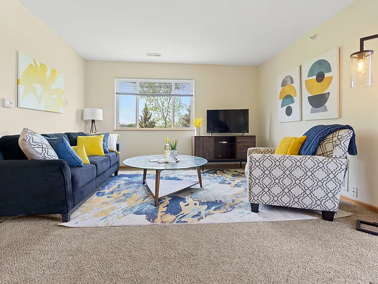 Saddlebrook Apartments Living Room