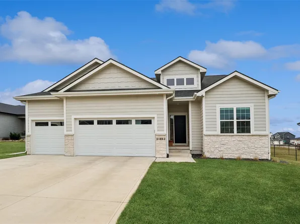 14812 Goldenrod Cir, Urbandale, IA 50323