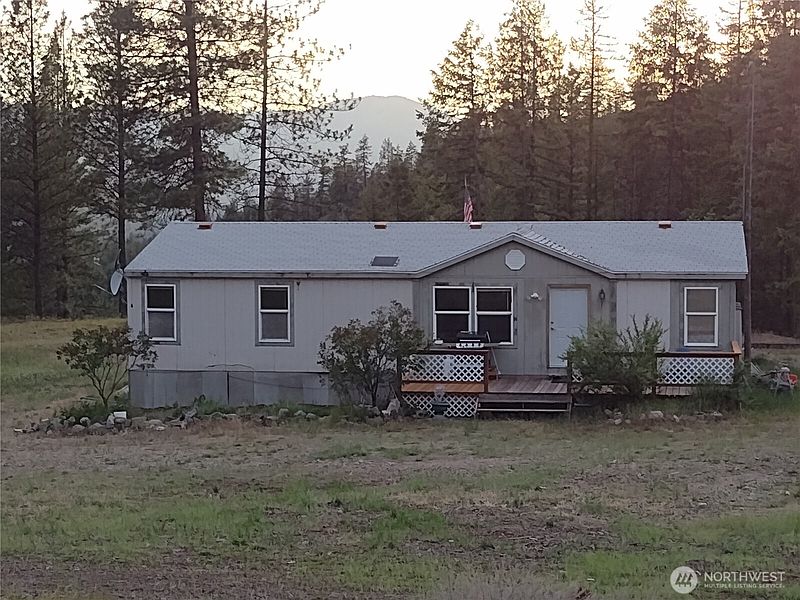 3rd image of 39 Leonard Lane
