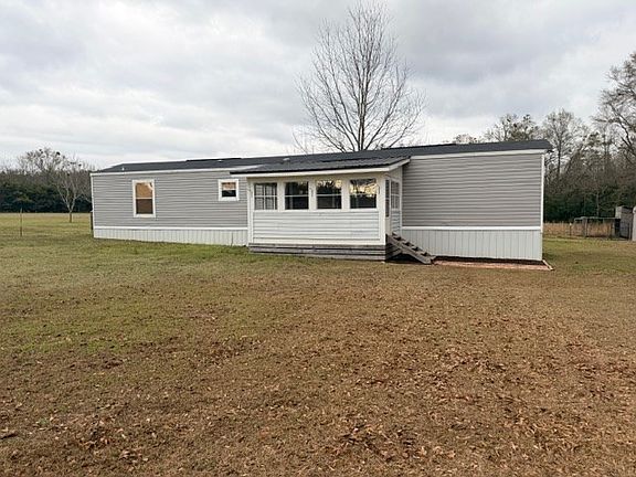 3rd image of 405 Westwood Dr