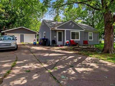 2400 SW 24th St, Topeka, KS, 66611