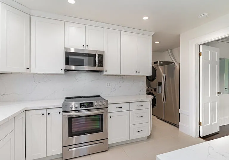2906 Harvard Ave E #UPPER — Photo 14