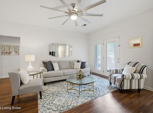10200 Deer Vista Dr Unit 101, Louisville, KY 40291