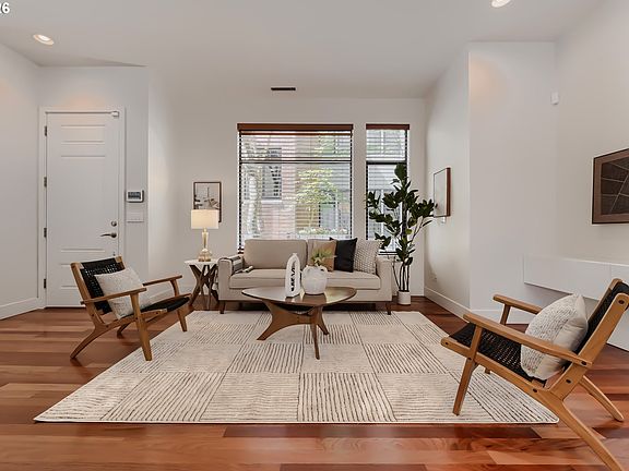 3rd image of 1616 NW Riverscape St