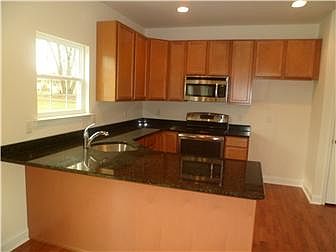 5th image of 33 Lloyd St