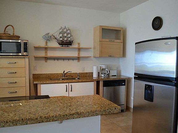 3rd image of 9420 Seawall Blvd #402