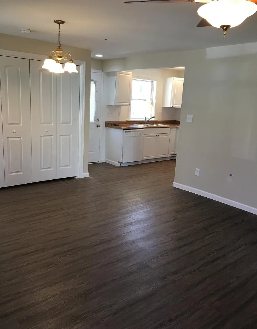 104 Franklin Avenue — Photo 4