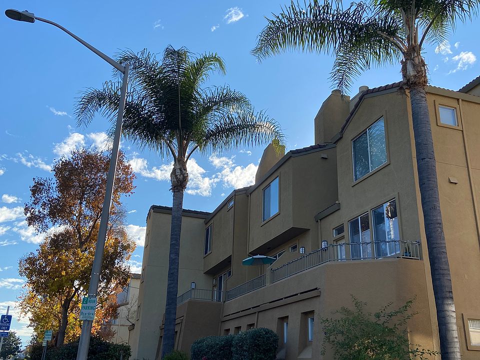 1st image of 1690 Civic Center Dr APT 103
