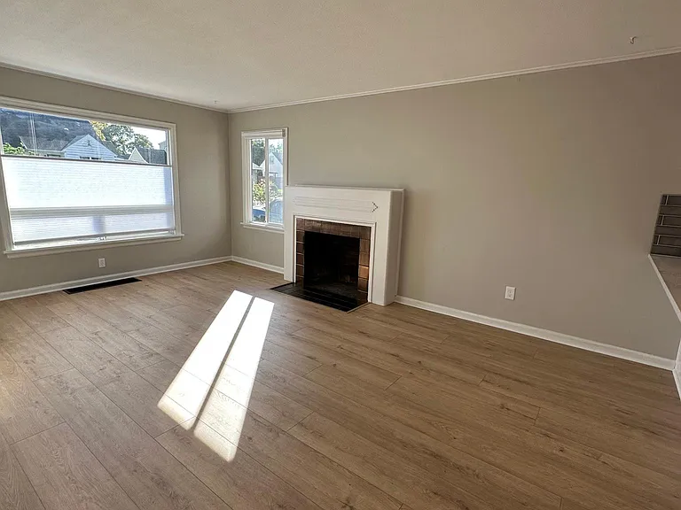 804 NW 44th St — Photo 6