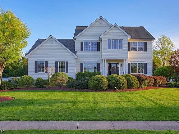 2nd image of 5 Smith Ct