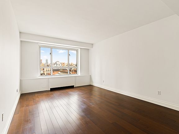 3rd image of 200 E 66th St APT A1705