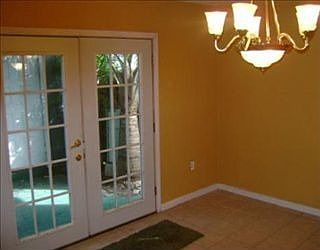 1st image of 10 Jasmine Ln