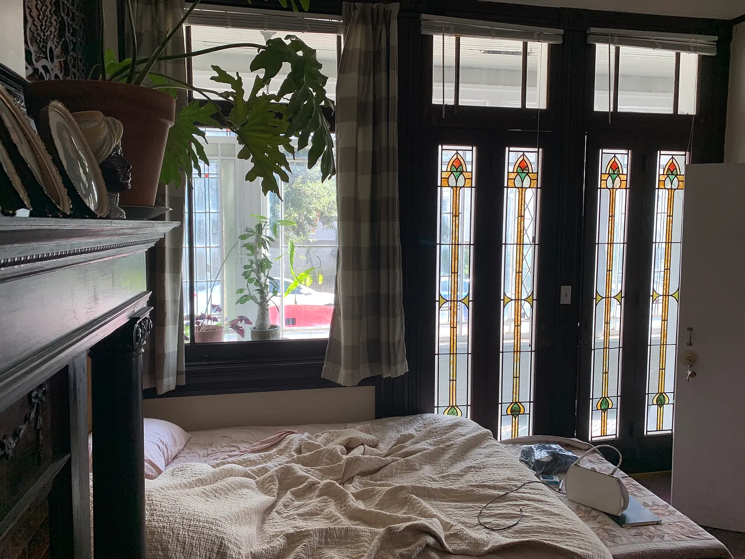 Studio, 600 sqft, $1,050 — Photo 3