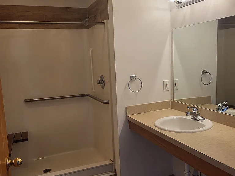 4915 Universal Dr #2 — Photo 1