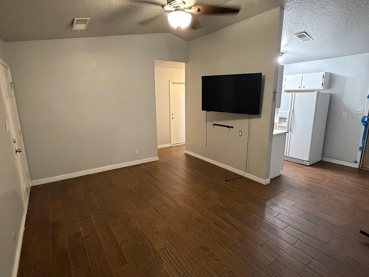 Flynn Ave NW, Albuquerque — Photo 4