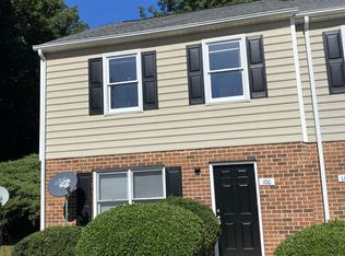 542 Leesville Rd APT 100, Lynchburg, VA 24502