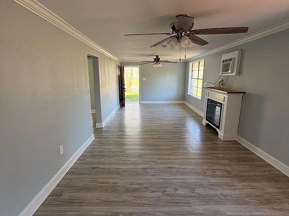 4th image of 6105 Hill Rd