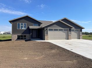 519 Glynn Ave NE, Grand Meadow, MN 55936