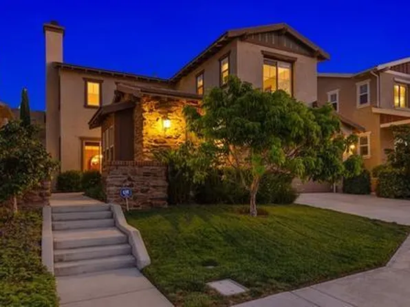 2820 Dove Tail Dr, San Marcos, CA 92078