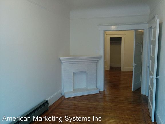 5th image of 179 Caselli Ave APT 4