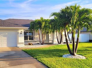 207 SE 30th Ter, Cape Coral, FL 33904