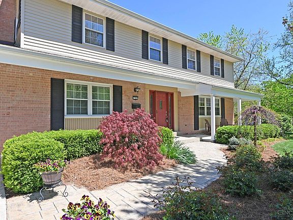 4th image of 796 Weymouth Ct