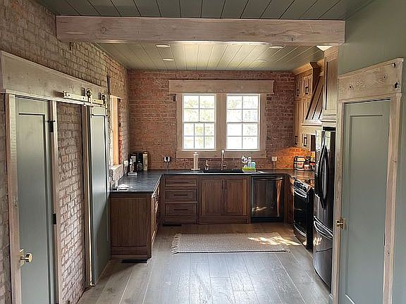Kitchen area/Breakfast Nook.