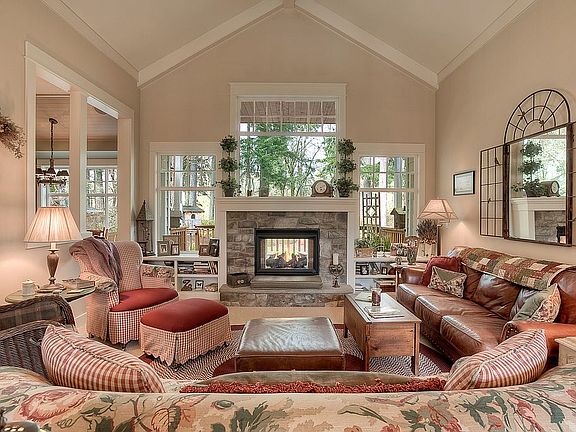 5th image of 1738 McLeod Cir