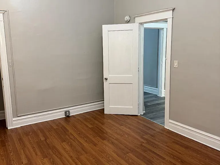Unit Photo