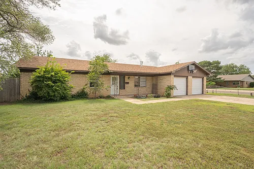 5405 Westgate Dr Photo 1