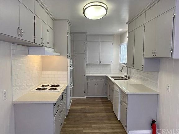 5th image of 4113 Carmen St