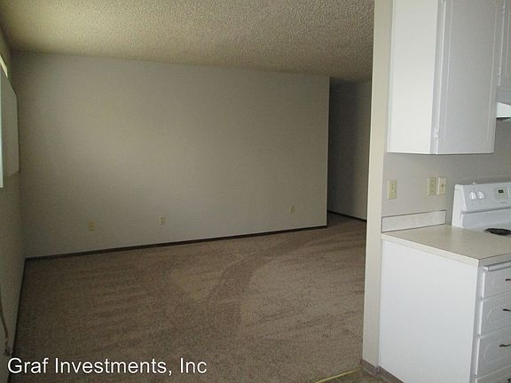 5th image of 1201 River Dr APT 3