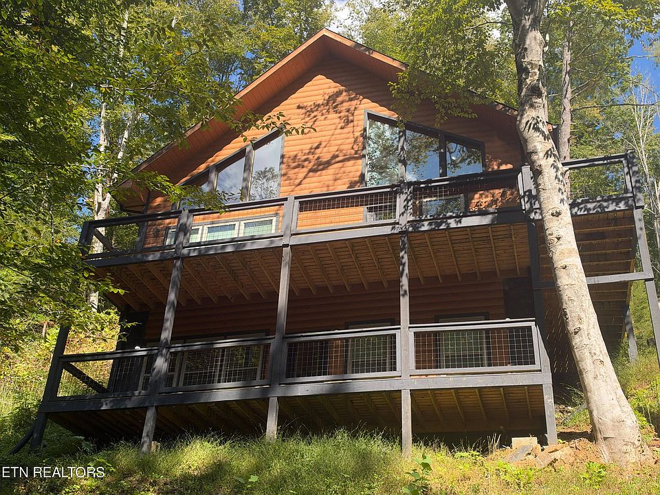 1st image of 866 Cabin Creek Way