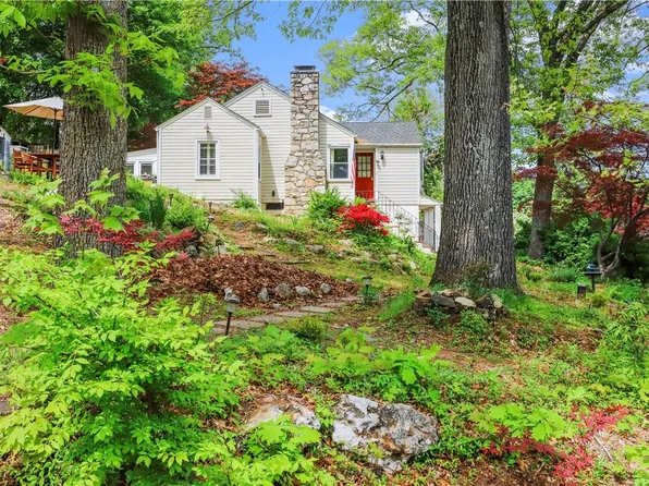 3 Melnick Place, Lake Peekskill, NY 10537