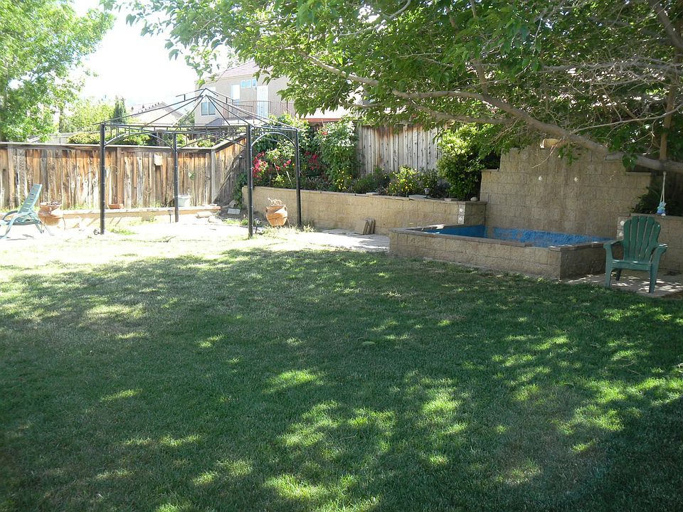 2nd image of 38849 Calistoga St