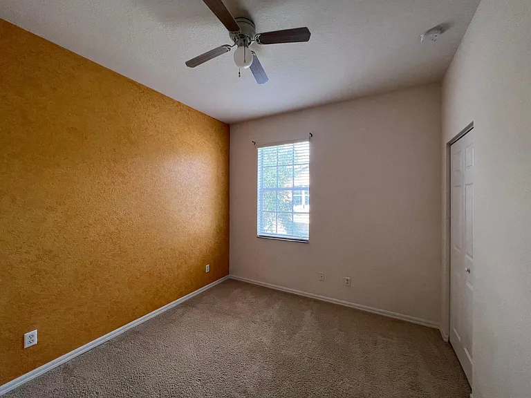 1551 SE Wilshire Pl — Photo 11